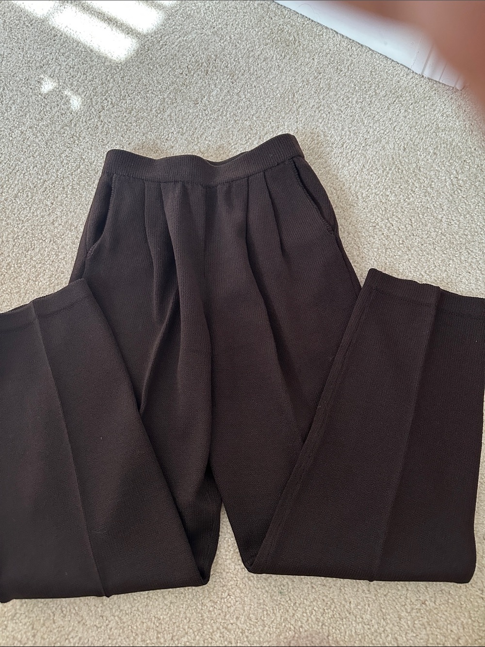 St.John Evening Dark Brown Pleated Knit Trousers
